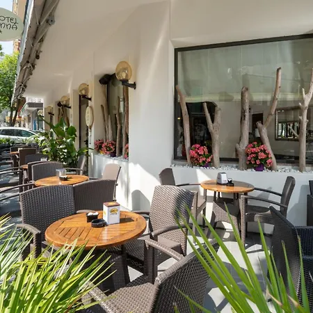 Hotel Anna Gabicce Mare-3